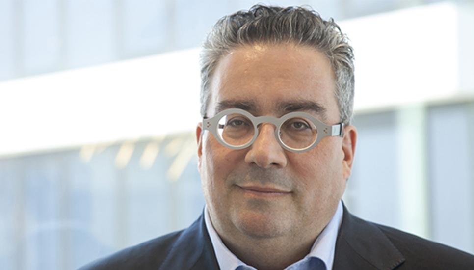 Philippe J. Weil: ‘Kerumitan terlahir sebagai orang kaya’